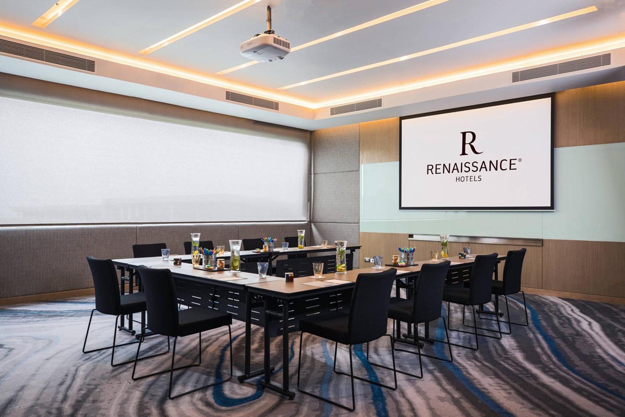 Renaissance Pattaya Resort & Spa Na Chom Thian Exterior foto
