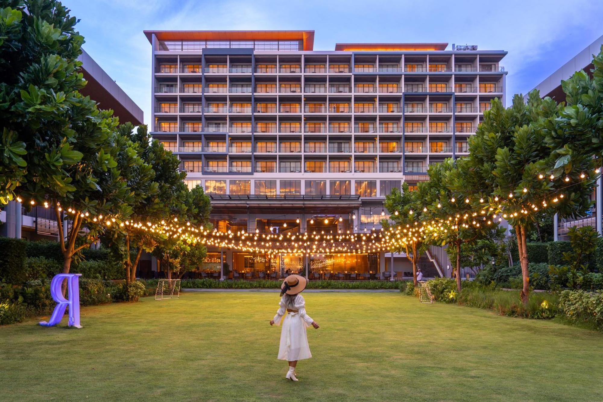 Renaissance Pattaya Resort & Spa Na Chom Thian Exterior foto